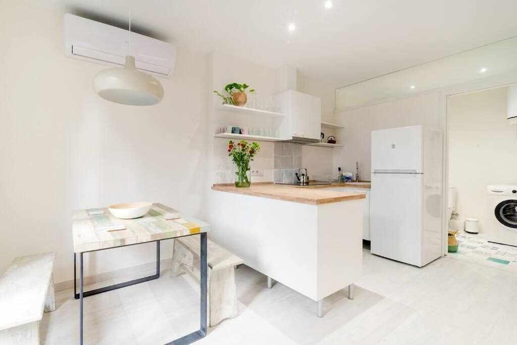 Sleep Y Ferreries19 Apt For Romantic Getaway
